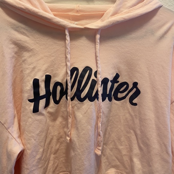 Women’s hollister top - Picture 2 of 3